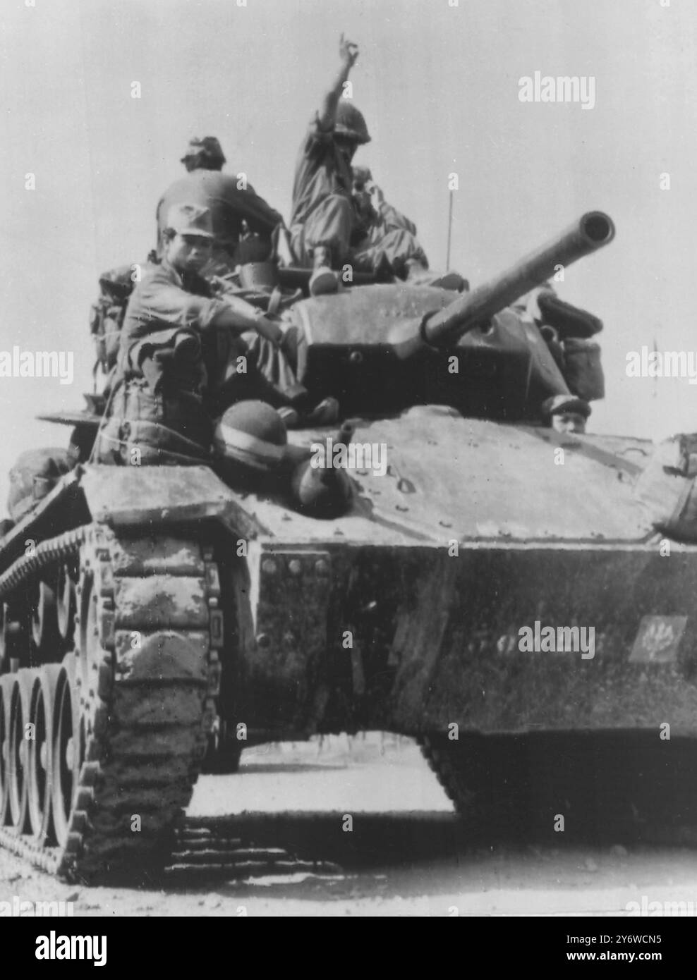 PANZER AUF DER STRASSE VON LAOS AM 29. APRIL 1961 Stockfoto