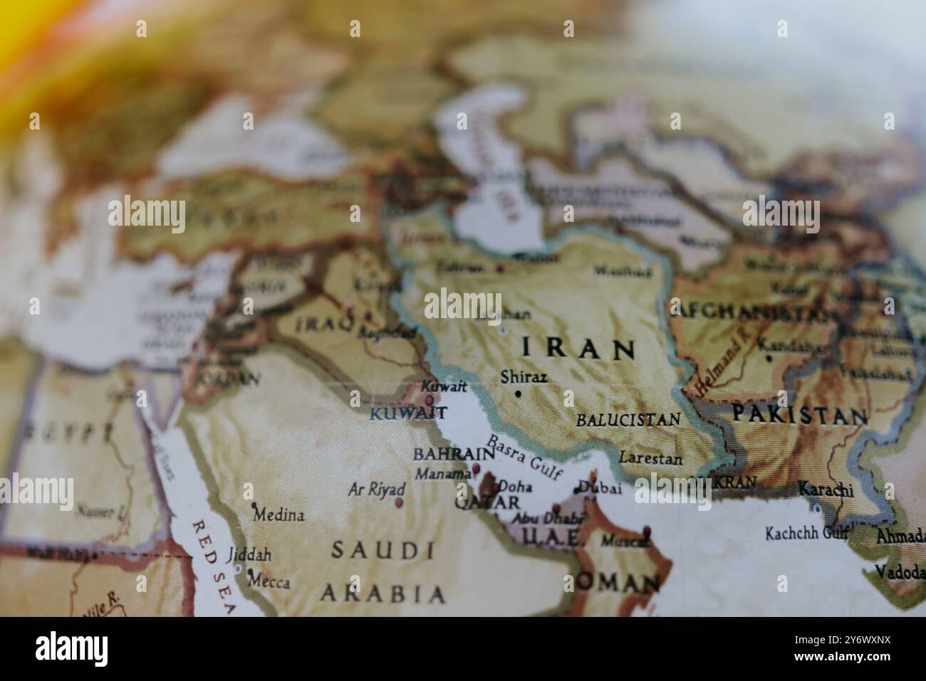 Karte von Iran. Länder Des Nahen Ostens. Details aus dem Welttatlas. Selektiver Fokus. Stockfoto