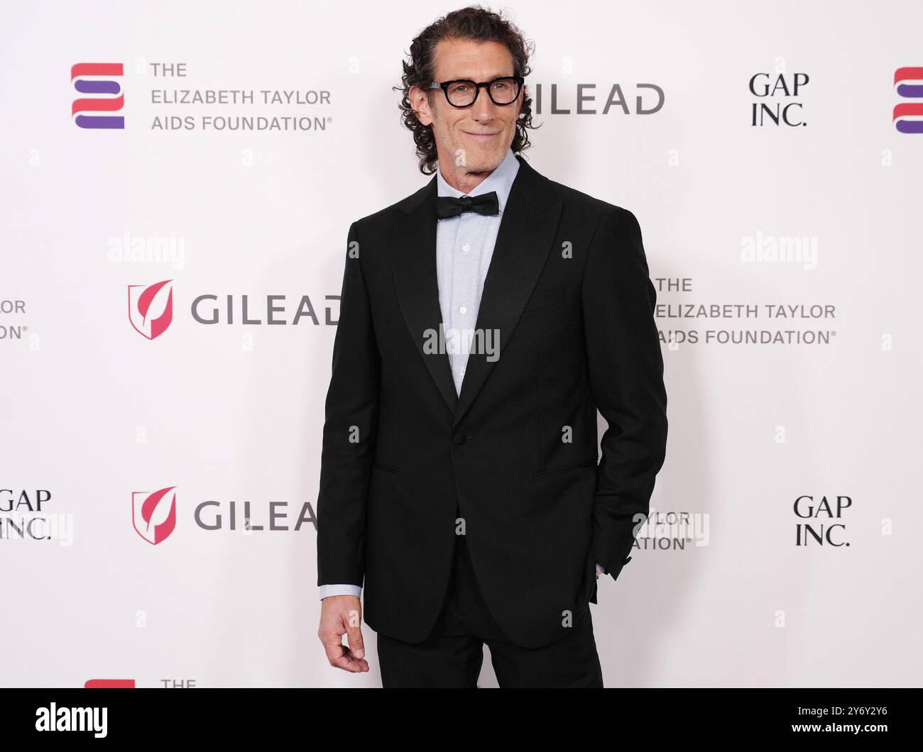 Richard Dickson kommt am Donnerstag, den 26. September 2024, zum Elizabeth Taylor Ball to End AIDS im Beverly Hills Hotel in Beverly Hills, KALIFORNIEN. (Foto: Sthanlee B. Mirador/SIPA USA) Stockfoto