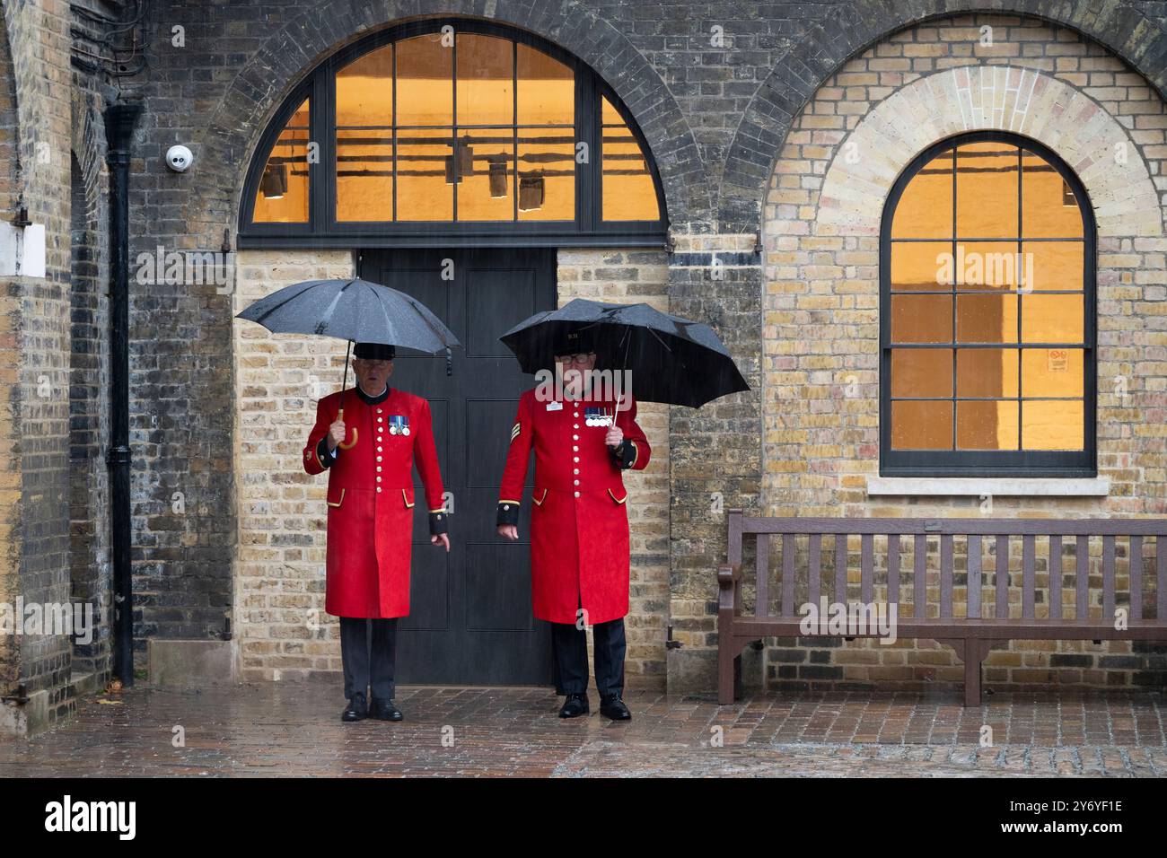 Royal Hospital Chelsea, Royal Hospital Road, London, Großbritannien. September 2024. Das Chelsea History Festival (25-29. September) ist das jährliche Flaggschiff des neu eröffneten Chelsea Heritage Quarter, einem Kulturerbe-Ziel, das vier bemerkenswerte Institutionen vereint - National Army Museum, Royal Hospital, Chelsea Physic Garden und Cadogan. Bild: Der neue Stallhof Soane am Royal Hospital Chelsea, der im Oktober für die Öffentlichkeit geöffnet wird. Der Soane Stable Yard ist ein wegweisendes Beispiel für Sir John Soanes Architektur, erbaut 1814–1817 und kürzlich umfassend renoviert. Quelle: Malcolm Park/Alamy Live Stockfoto