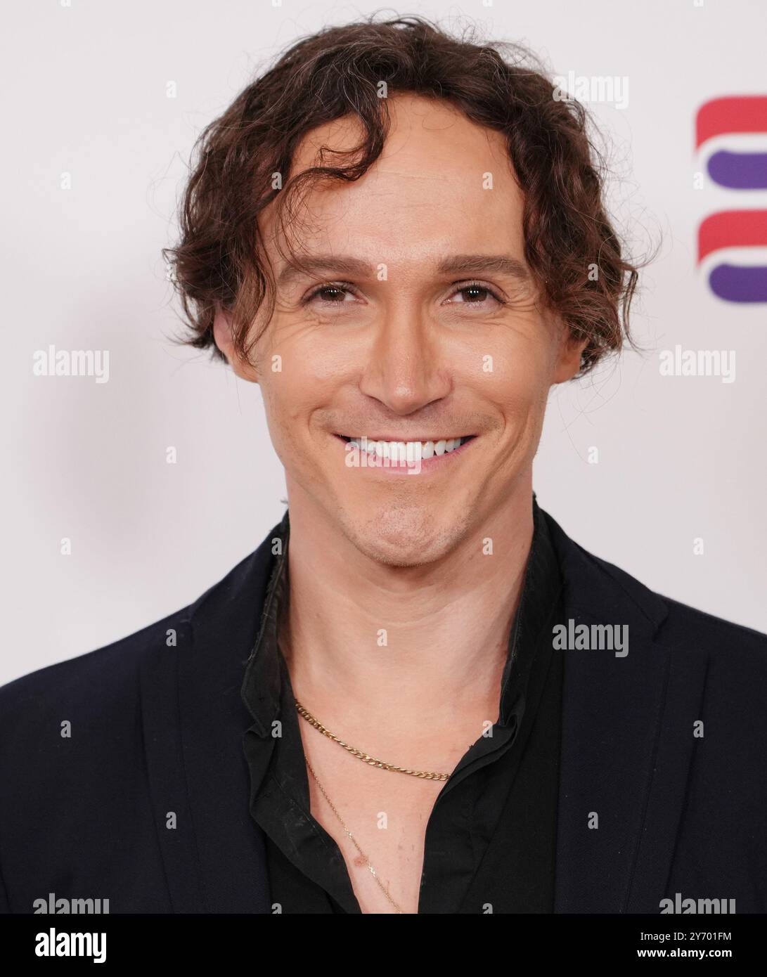 Los Angeles, USA. September 2024. Luke Lowrey kommt am Donnerstag, den 26. September 2024, zum Elizabeth Taylor Ball to End AIDS im Beverly Hills Hotel in Beverly Hills, KALIFORNIEN. (Foto: Sthanlee B. Mirador/SIPA USA) Credit: SIPA USA/Alamy Live News Stockfoto