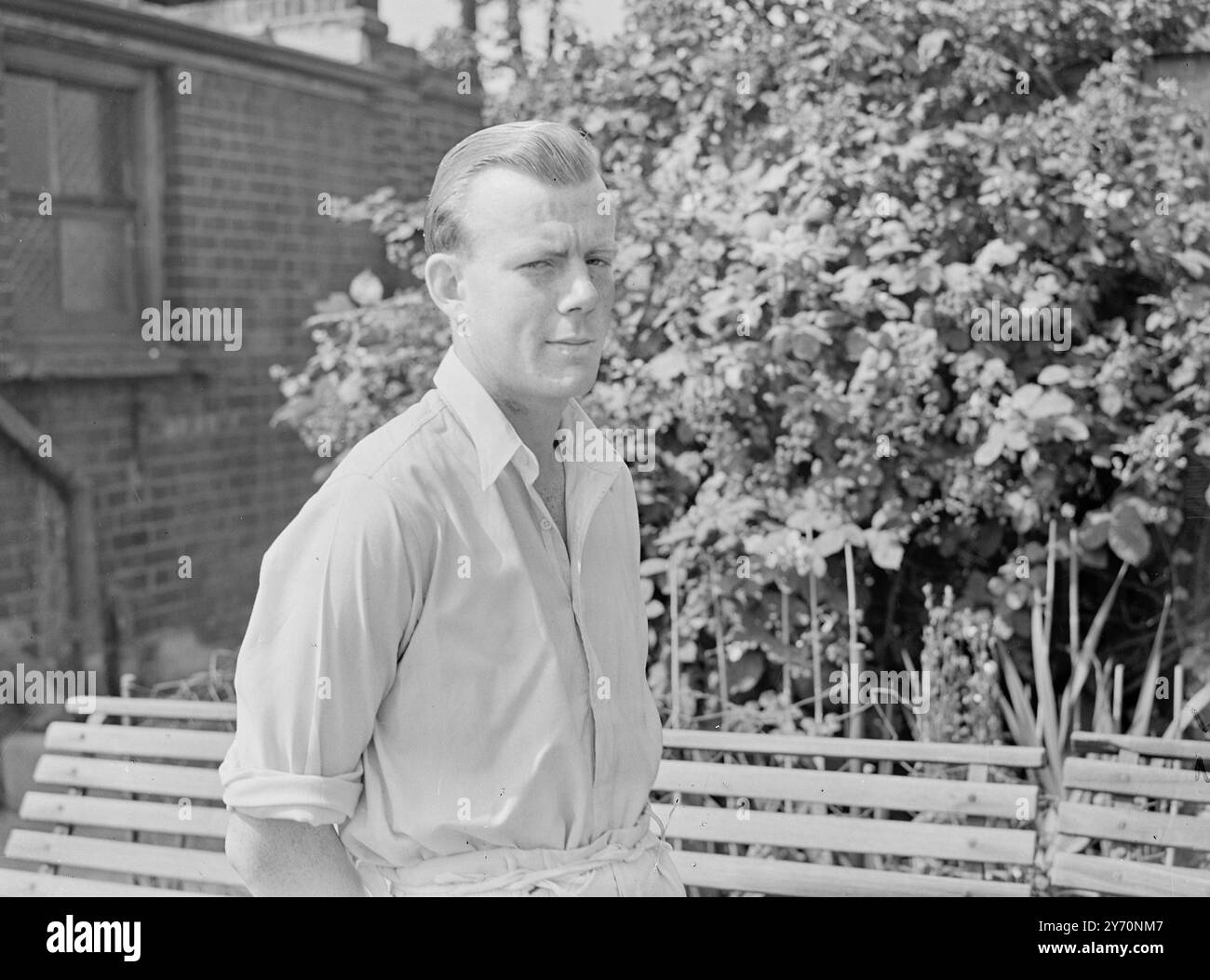 G. Whittaker G.A.Lock, Cricketspieler für Surrey. Juli 1949 Stockfoto