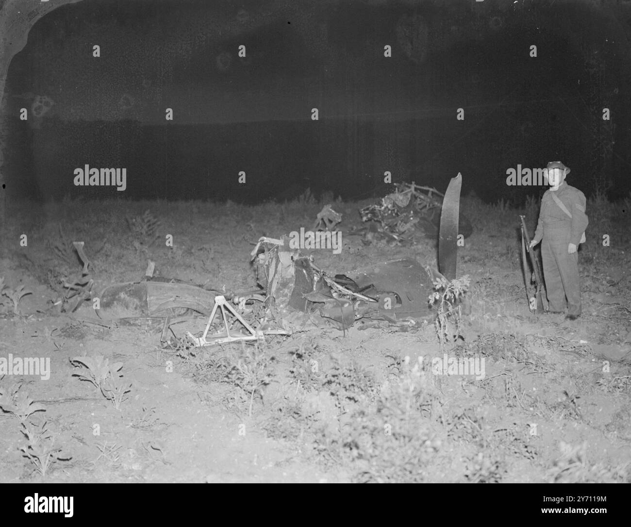 Wrackteile eines abgestürzten deutschen Flugzeugs in der Nähe von Biggin Hill, Kent, England. August/September 1940 Schlacht von Großbritannien Stockfoto