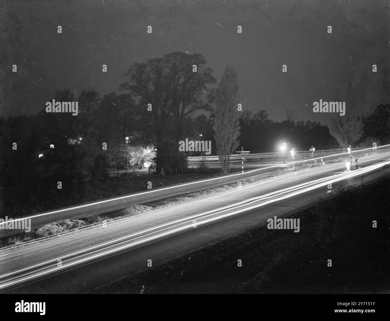 Verkehr bei Nacht 1940 Stockfoto