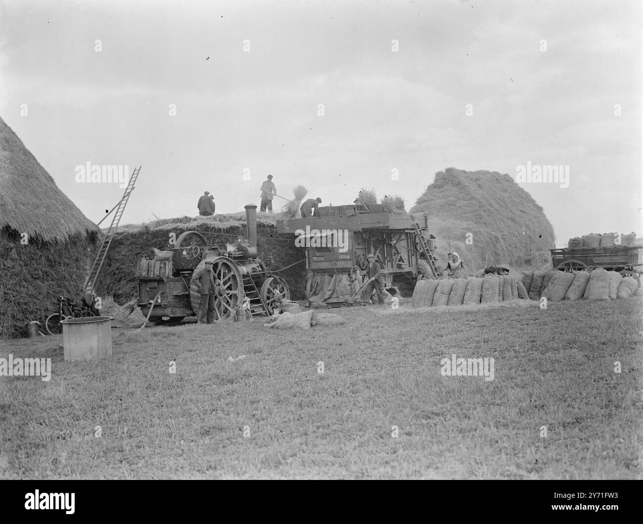 Eine Dampfdreschmaschine 1944Aveling and Porter Traction Engine 1899 KE6281 – Einzylinder Klasse A8 im Besitz von George Gates aus Dartford 1924-1948 Stockfoto