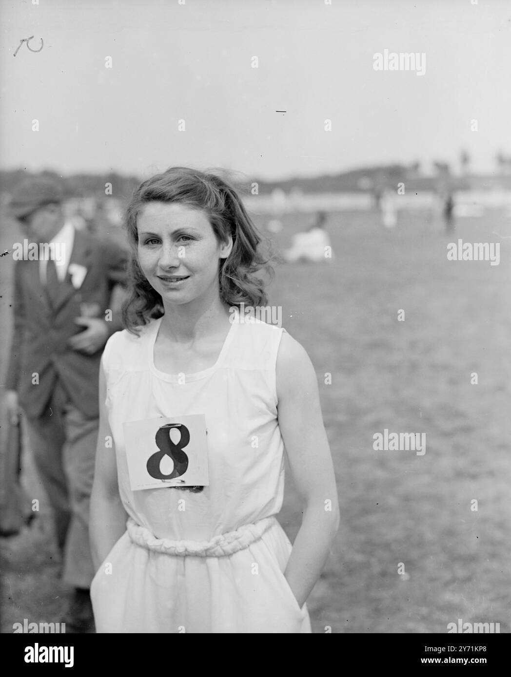 Die Polytechnischen Harriers hielten die TROPHÄEN " SWARD " im Quintin Hogg Memorial Ground in Chiswick ab . An den Sonderveranstaltungen nahmen viele "Possibles " der Olympischen Spiele Teil . DAS BILD ZEIGT:- M . Walker Mai 1948 Stockfoto