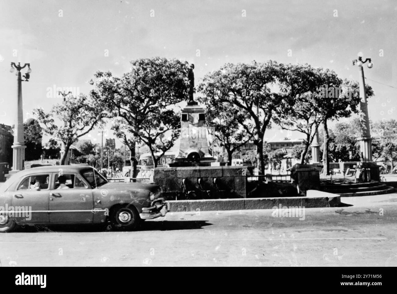 Überall in Taipeh , der Hauptstadt von Formosa , werden Sie an die Anwesenheit des nationalistischen chinesischen Führers Generalissimo Chiang Kai-Shek erinnert , dessen Statuen an vielen Orten zu finden sind , insbesondere an den Kreuzungen in Taiwan . 23. September 1958 Stockfoto