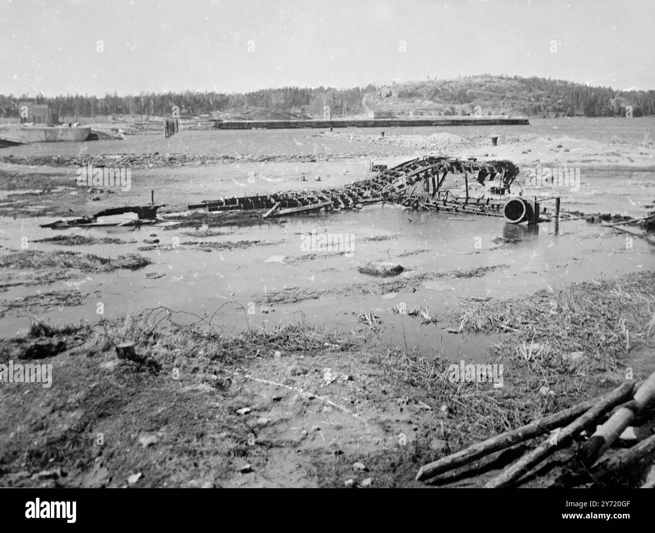 Der baltische Sommer zeigt Porkkalas ehemalige sowjetische Basis. Die Russen entfernten alle möglichen Spuren von dieser kleinen Basis von Porkkala, Finnland, bevor sie sich Anfang des Jahres zurückzogen. Nachdem der Schnee geschmolzen ist, können die Finnen zum ersten Mal die Veränderungen sehen, die sich während der sowjetischen Besatzung in Porkkala vollzogen haben. 19. Mai 1956 Stockfoto
