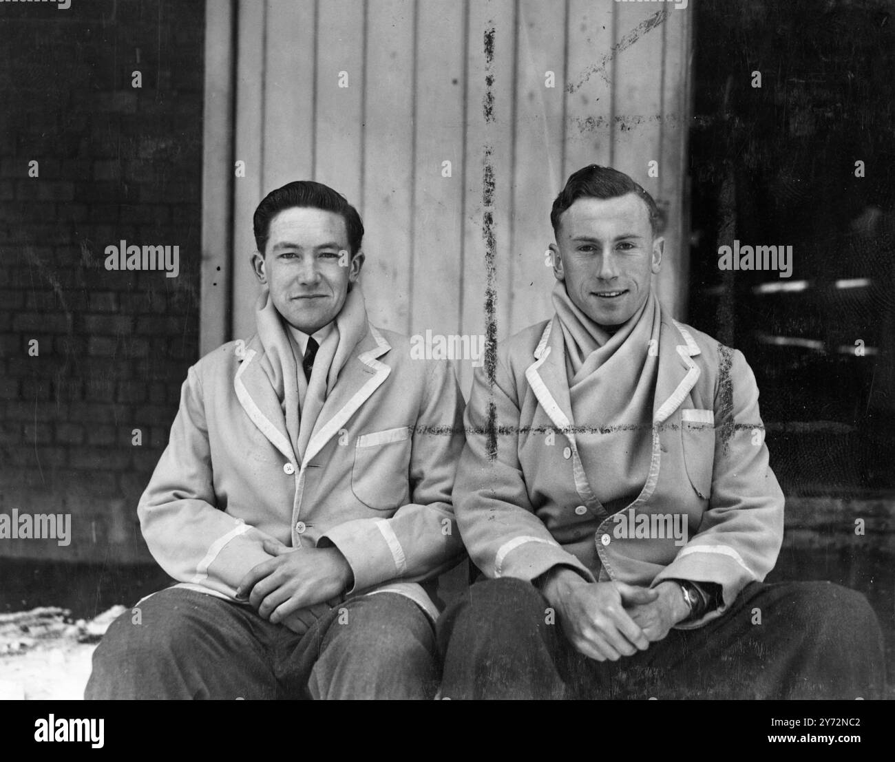 Cambridge University, 1947 Schlaganfall. Der ausgewählte Reihenschlag für die Cambridge University gegen Oxford beim diesjährigen Bootsrennen, das am 29. März über den Putney Mortlake Course gerudert werden soll, ist G C Richardson (Winchester und Magdalen). Zuvor Nr.4 des Bootes, wechselt er zum Schlaganfall, anstelle von D J C Meyrick (Eton and Trinity Hall), der auf Platz 2 geht. Der Präsident M A Nicholson (Eton und Kings) wird auf Platz 4 antreten. 6. März 1947 Stockfoto