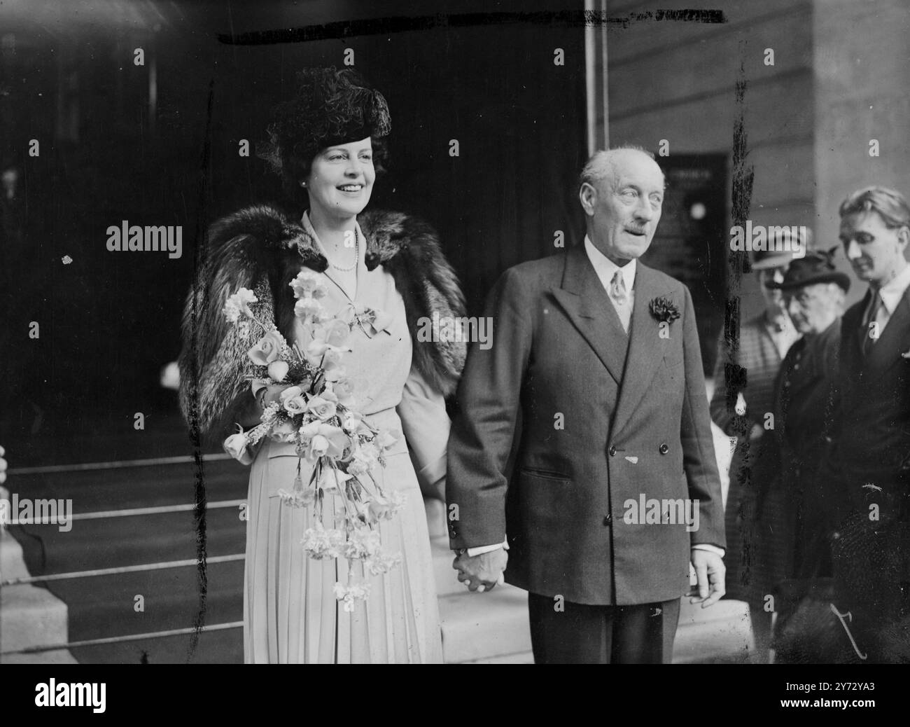 St Mark's, North Audley Street, London, war heute Nachmittag Schauplatz der Hochzeit von Coldstream Guards, Coldstream Guards, Coldstream Guards, und Mrs. Sylvia Ann Ethel Bevan, Witwe von Lieutenant Coll Thomas Bevin und ältester Tochter von Maj William Harker aus Blofield Hall, Norwich und der verstorbenen Mrs. William Harker. 17. September 1946 Stockfoto