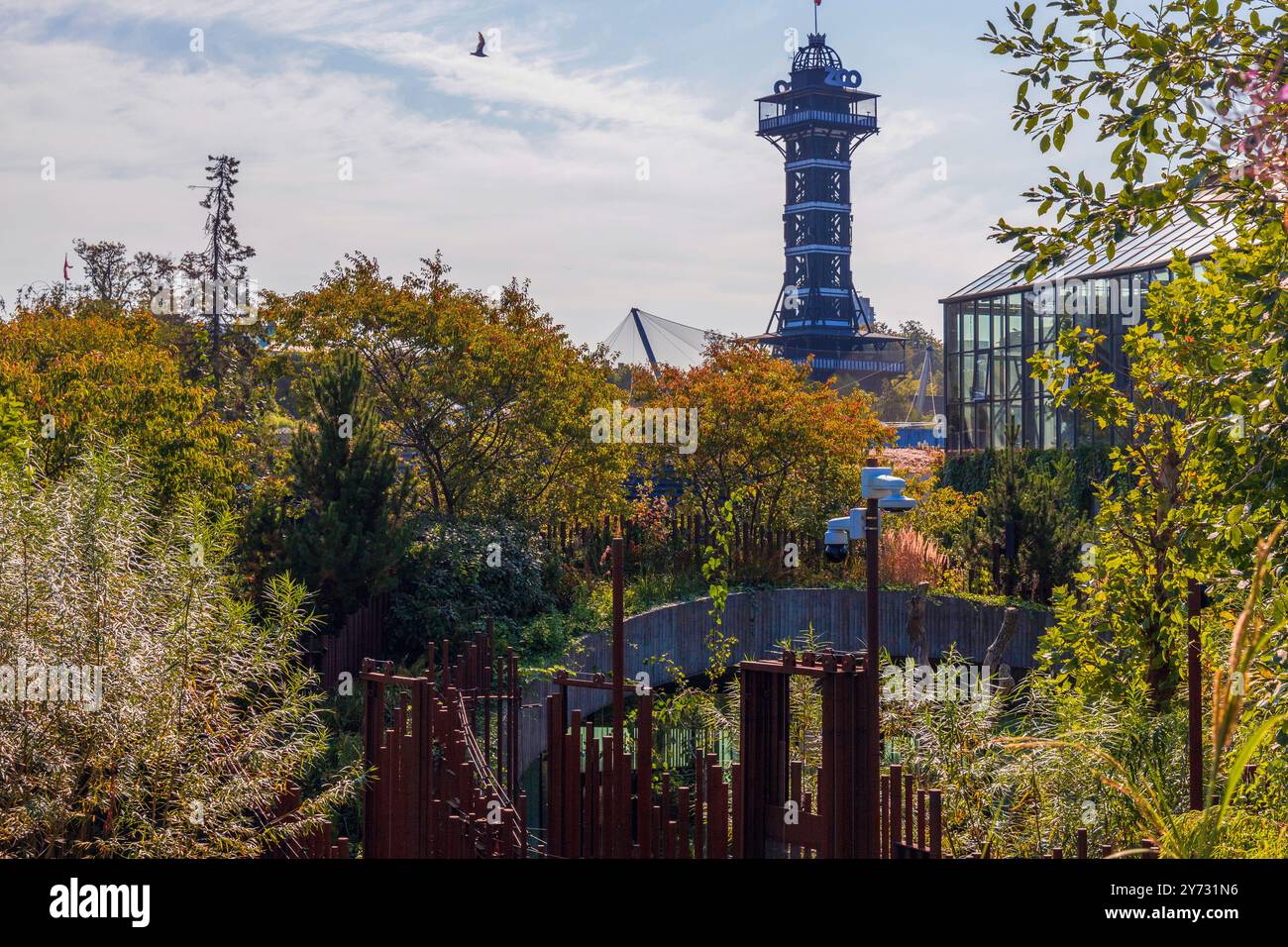 Blick auf den Turm im Kopenhagener Zoo, Dänemark, Kopenhagen - 26. September 2024 Stockfoto