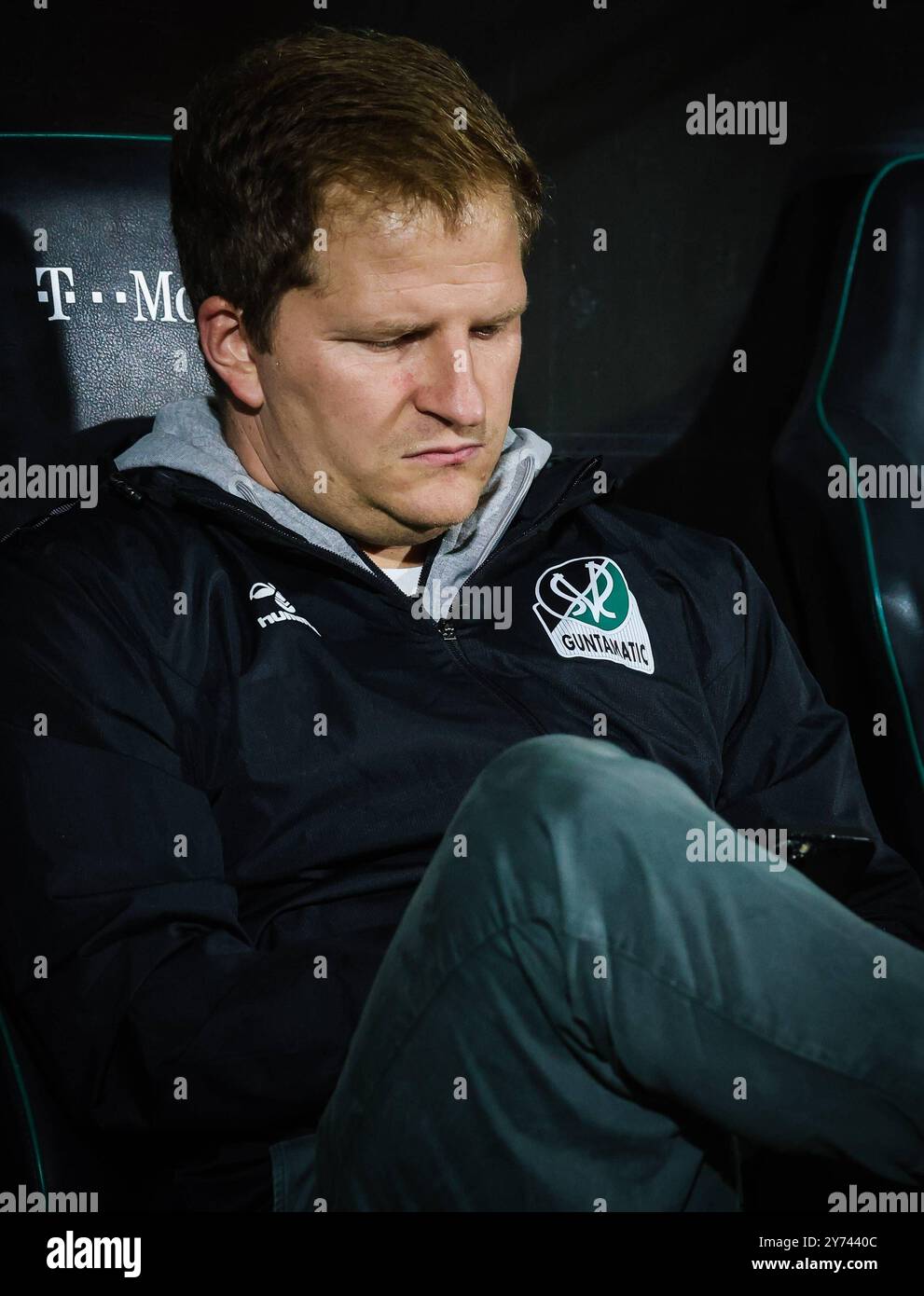 27.09.2024, Ried im Innkreis, AUT, unterwegs in Oberösterreich, SV Guntamatic Ried - SK Rapid II, Österreichische Fußball-Bundesliga, ADMIRAL 2. Liga, 8. Runde, im Bild Wolfgang Fiala, Sportdirektor, Ried, *** 27 09 2024, Ried im Innkreis, AUT, auf der Straße in Oberösterreich, SV Guntamatic Ried SK Rapid II, Österreichische Fußballliga, ADMIRAL 2 Liga, 8 Runden, im Bild Wolfgang Fiala, Sportdirektor, Ried, Stockfoto