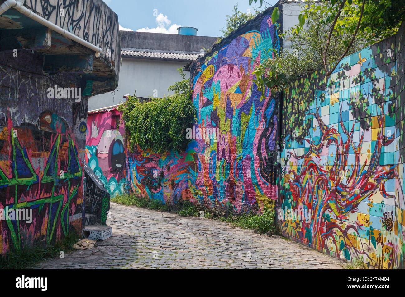 Das Graffiti-Kunstwerk an den Wänden von Beco do Batman, Batman Allee, in Vila Madalena, Sao Paulo, Brasilien Stockfoto