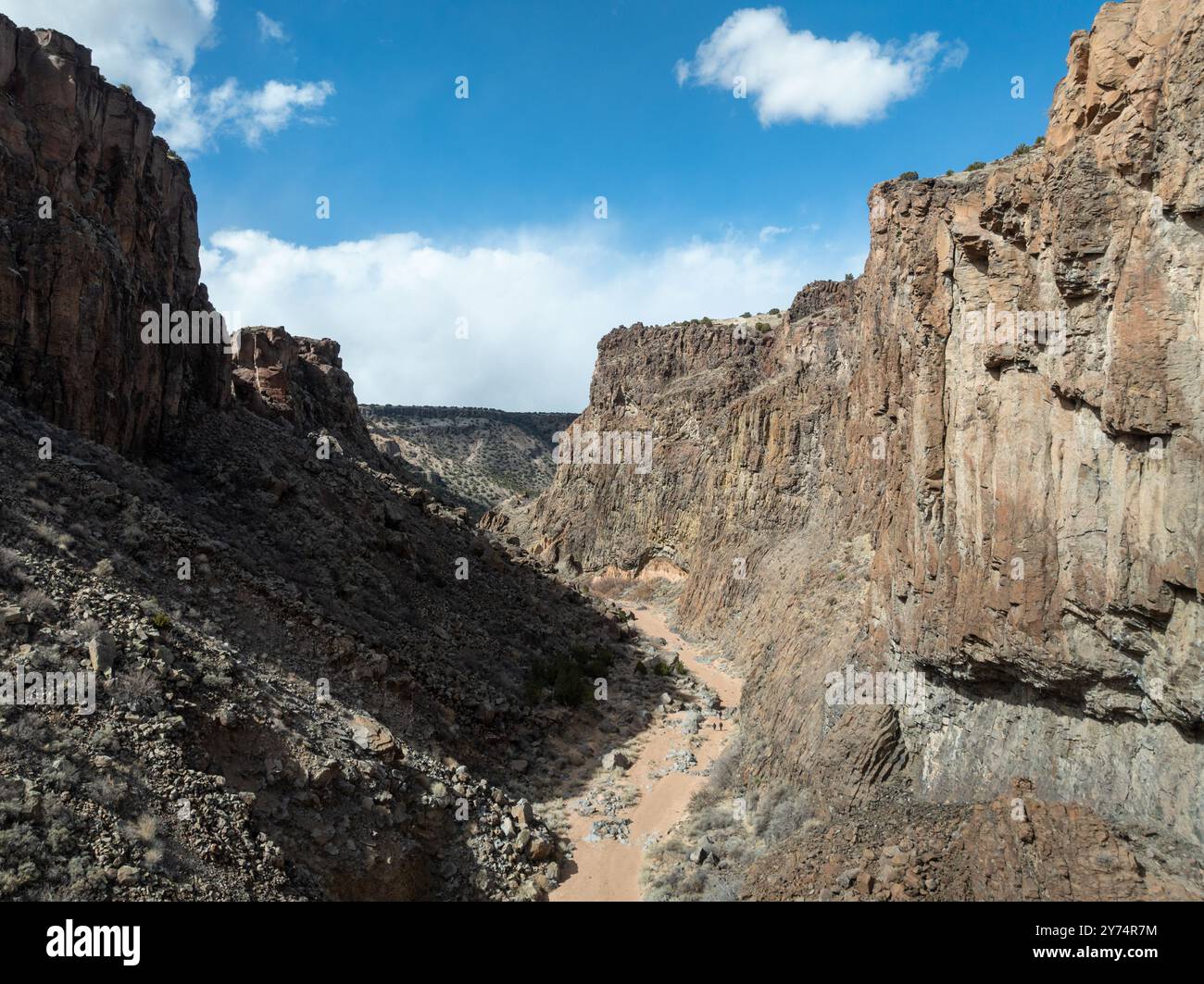 Diablo Canyon in der südwestlichen Wüste zwischen Santa Fe und Albuquerque, New Mexico Stockfoto
