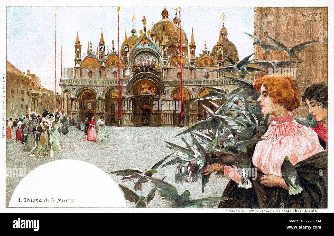 Vintage-Postkarte aus der edwardianischen Zeit von zwei Frauen, die Tauben füttern, auf der Piazza San Marco, Venedig, Italien. Der Markusdom und die Basis des campanile können im Hintergrund gesehen werden. Stockfoto