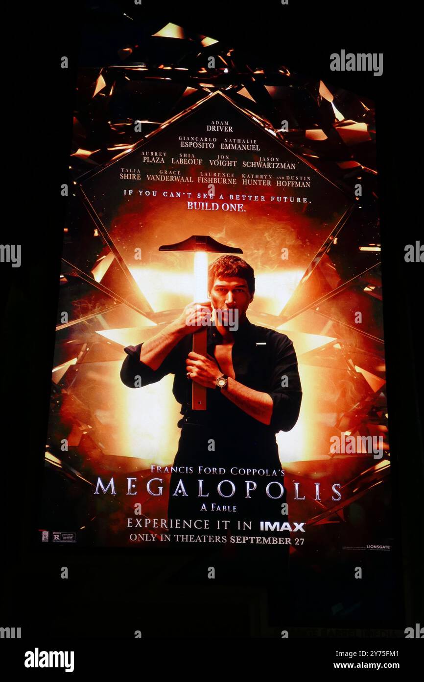 Los Angeles, Kalifornien, USA 19. September 2024 Francis Ford Coppola Megalopolis Reklametafel mit Adam Driver auf dem Sunset Blvd am 19. September 2024 in Los Angeles, Kalifornien, USA. Foto: Barry King/Alamy Stock Photo Stockfoto