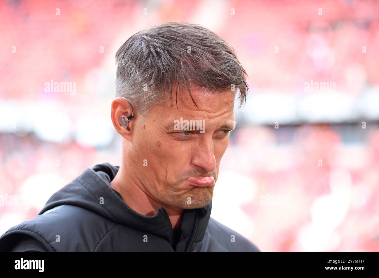 Freiburg, Deutschland. September 2024. Beim Spiel der 1. FBL: 24-25:1. FBL: 24-25:5. Sptg. SC Freiburg - FC St. Pauli DFL-VORSCHRIFTEN VERBIETEN DIE VERWENDUNG VON FOTOGRAFIEN ALS BILDSEQUENZEN UND/ODER QUASI-VIDEONann Credit: dpa/Alamy Live News Stockfoto