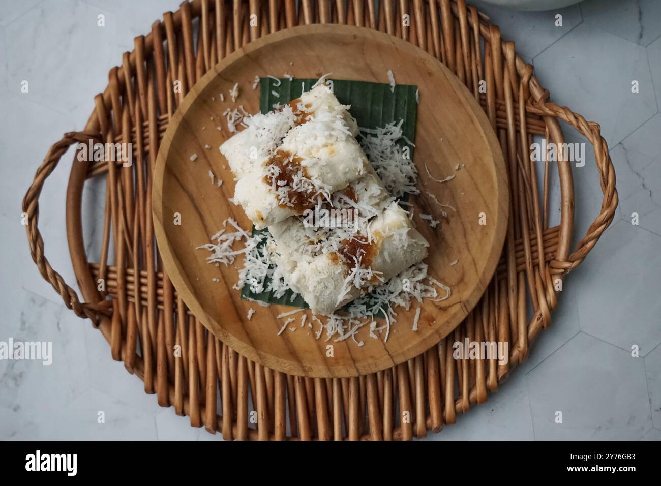 Reis Mehl gedämpfter Kuchen in Bambus oder lokal bekannt als Putu Bambu. Stockfoto