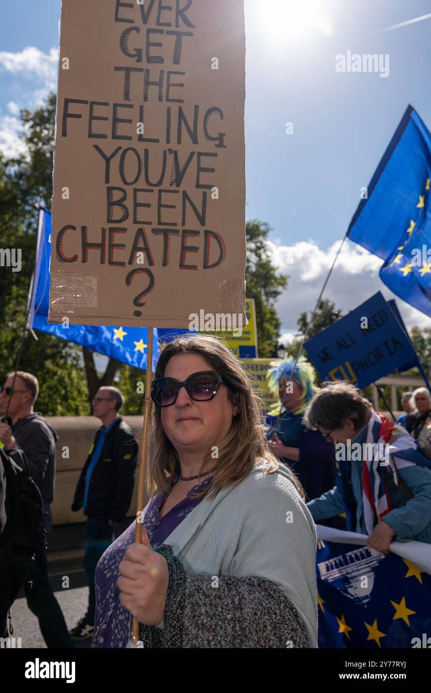 London, Großbritannien. 28. SEP, 2024 Dies war der dritte jährliche märz, in dem die Aufmerksamkeit auf die Auswirkungen des Brexits gelenkt und für eine Rückkehr in die EU plädiert wurde. Aubrey Fagon/Alamy Live News Stockfoto