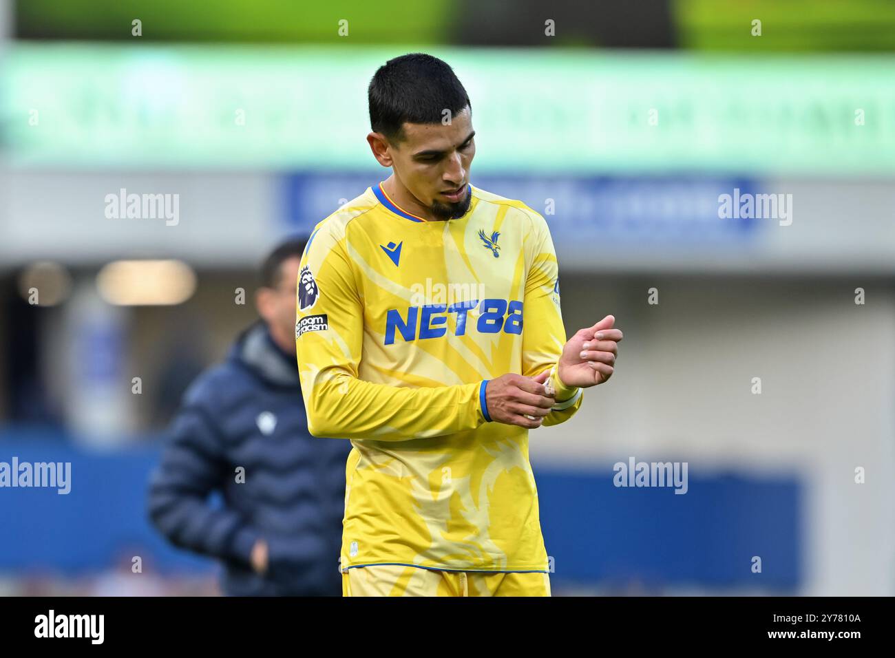 Liverpool, Großbritannien. September 2024. Daniel Muñoz von Crystal Palace sieht während des Premier League-Spiels Everton gegen Crystal Palace im Goodison Park, Liverpool, Großbritannien, 28. September 2024 (Foto: Cody Froggatt/News Images) in Liverpool, Großbritannien, am 28. September 2024, aus. (Foto: Cody Froggatt/News Images/SIPA USA) Credit: SIPA USA/Alamy Live News Stockfoto