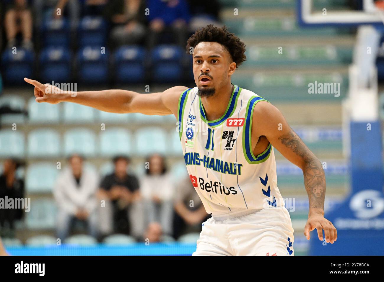 Sint Truiden, Belgien. September 2024. Mons' Zaccharie Mortant wurde während eines Basketballspiels zwischen Mons-Hainaut und Okapi Aalstar am Samstag, den 28. September 2024 in Mons, am dritten Tag der Basketballmeisterschaft der ersten Liga der BNXT League, dargestellt. BELGA PHOTO MAARTEN STRAETEMANS Credit: Belga News Agency/Alamy Live News Stockfoto