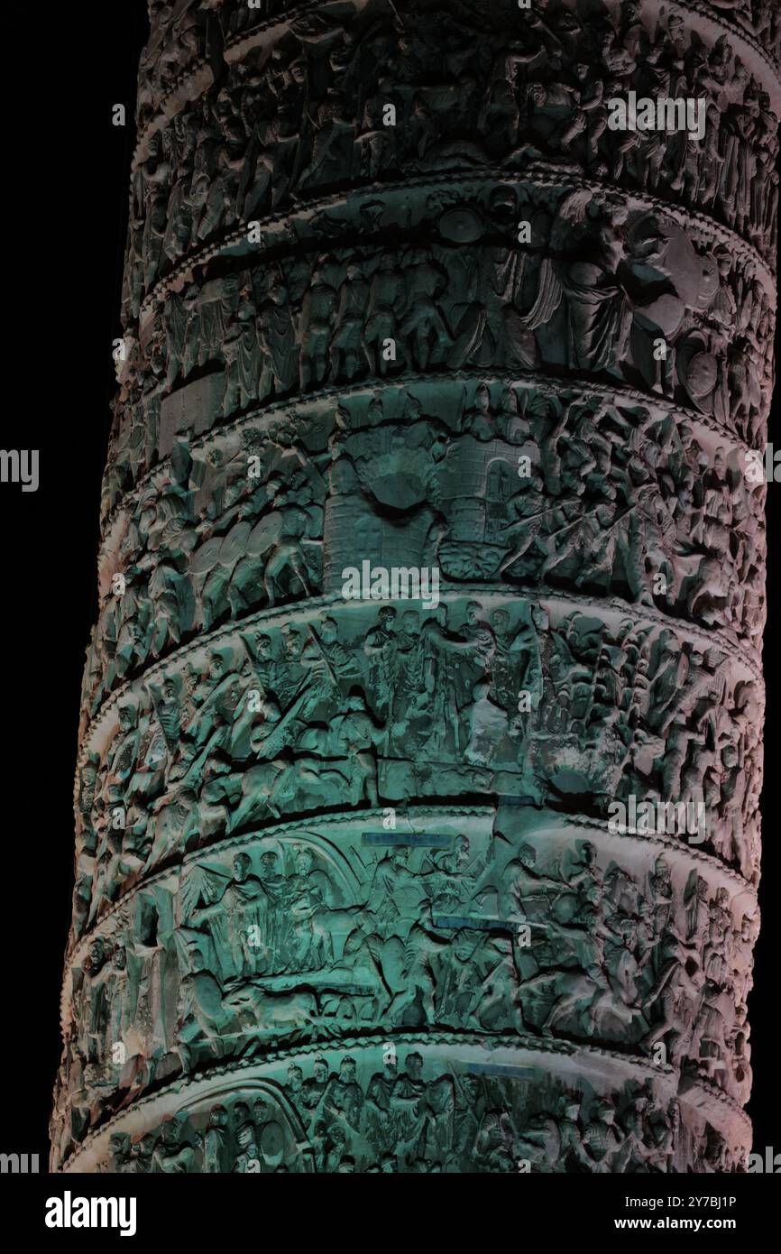 Berühmte Wahrzeichen in Rom und Vatikanstadt bei Nacht Stockfoto