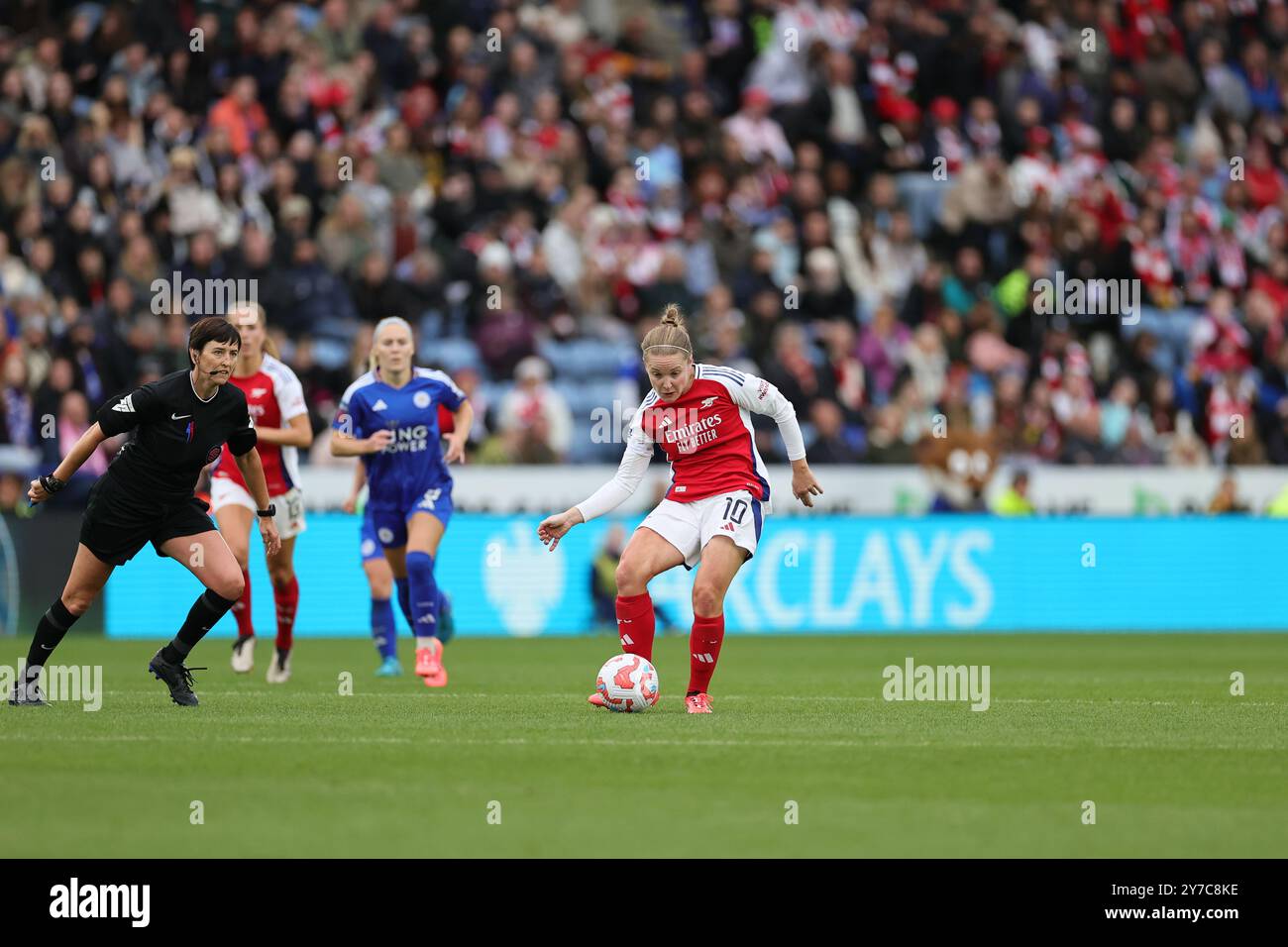 LEICESTER, GROSSBRITANNIEN, 29. SEPTEMBER 2024. Kim Little of Arsenal während des Barclays FA Womens Super League Fußballspiels zwischen Leicester City und Arsenal im King Power Stadium in Leicester, England. (Quelle: James Holyoak / Alamy Live News) Stockfoto