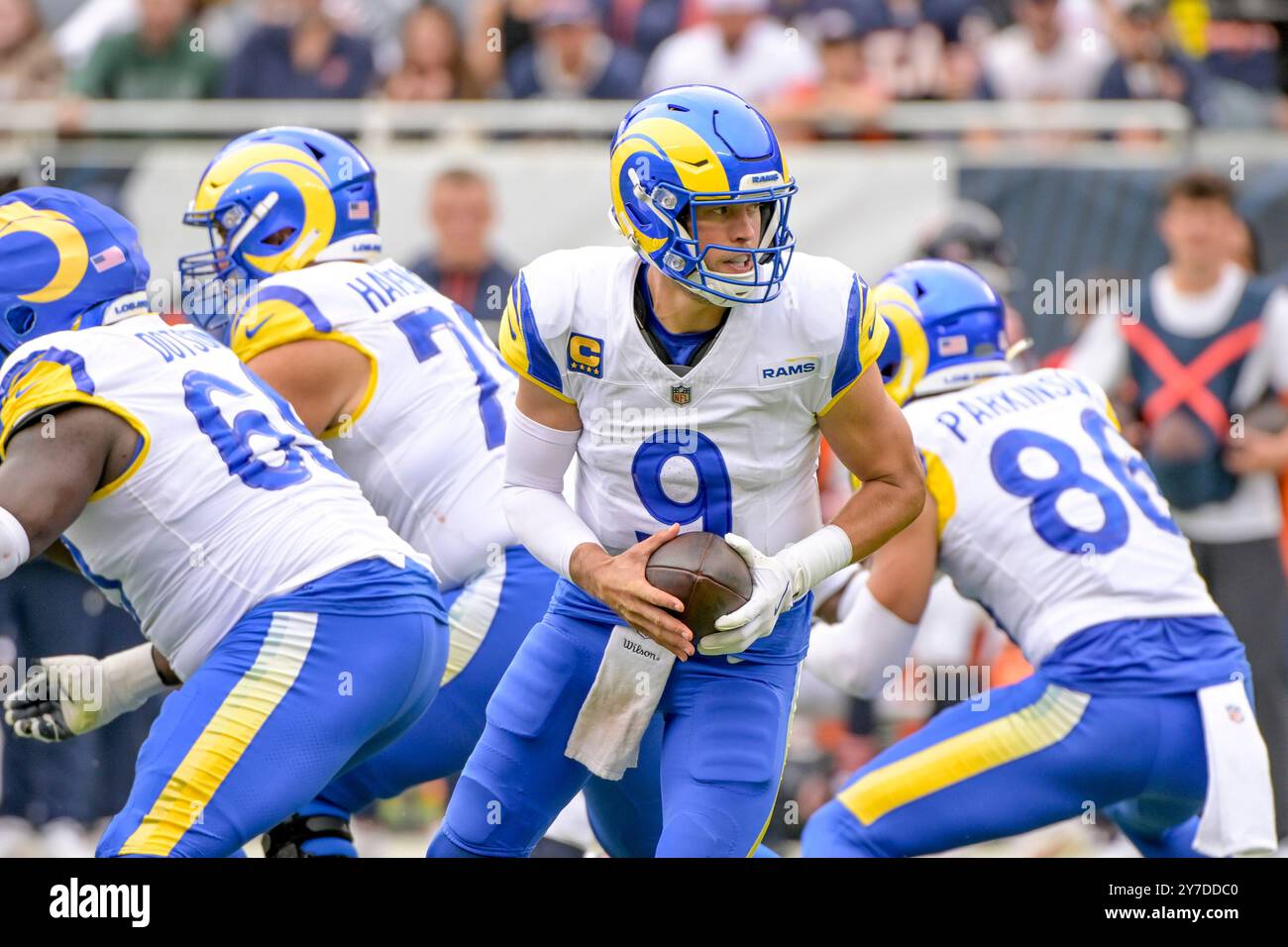 Chicago, Usa. September 2024. Los Angeles Rams Quarterback Matthew Stafford (9) scheidet am Sonntag, den 29. September 2024, gegen die Chicago Bears im Soldier Field in Chicago aus. Foto: Mark Black/UPI Credit: UPI/Alamy Live News Stockfoto