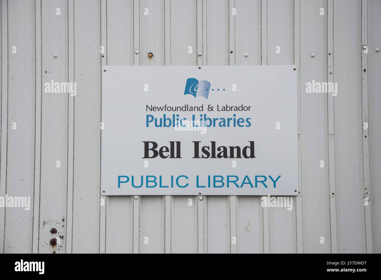 Öffentliche Bibliotheken unterschreiben die Bennett Street in Wabana auf Bell Island, Neufundland & Labrador, Kanada Stockfoto