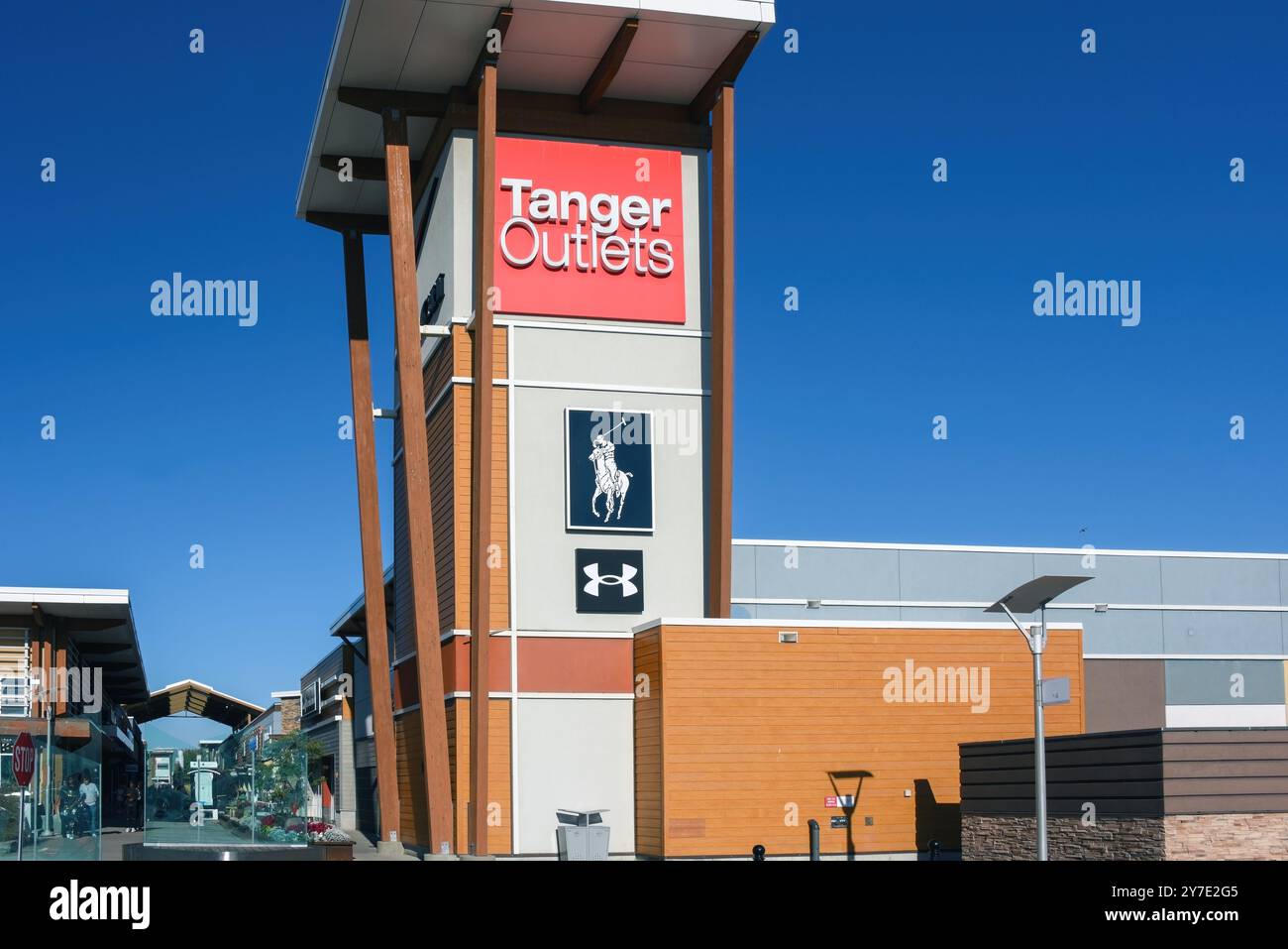 Ottawa, Kanada - 29. September 2024: Tanger Outlets Ottawa ist ein großer Einkaufskomplex im Besitz von Tanger, einer Immobilieninvestition Stockfoto