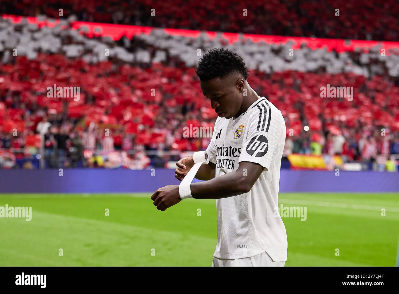 Madrid, Spanien. September 2024. Vinicius Junior von Real Madrid CF, das während des 8. Fußballspiels der La Liga EA Sports Week 2024/2025 zwischen Atletico Madrid und Real Madrid CF im Stadion Civitas Metropoliano zu sehen war. Endergebnis: Atletico Madrid 1: 1 Real Madrid CF Credit: SOPA Images Limited/Alamy Live News Stockfoto