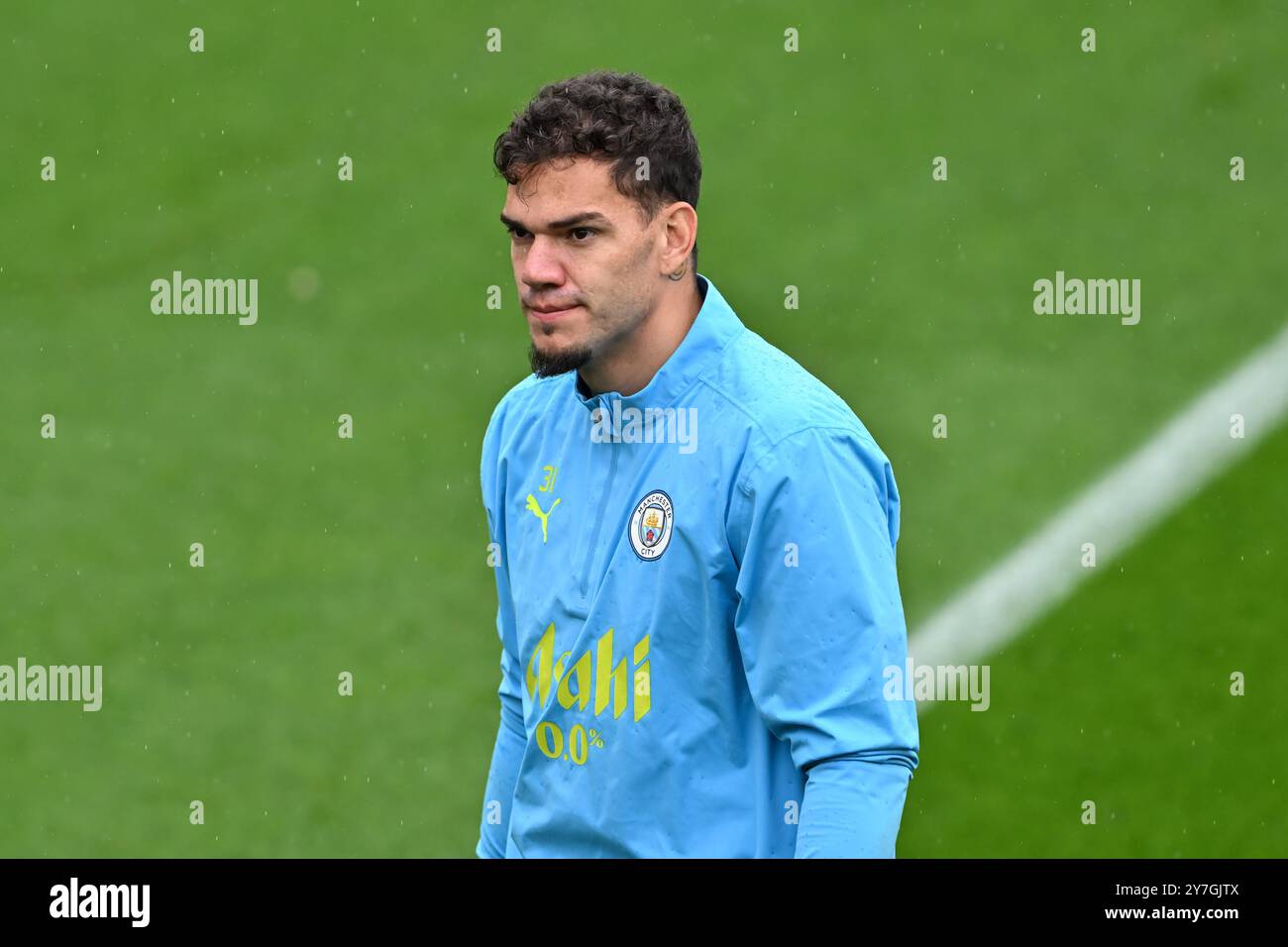 Ederson von Manchester City während des offenen Trainings in Manchester City am Etihad Campus, Manchester, Großbritannien, 30. September 2024 (Foto: Cody Froggatt/News Images) Stockfoto