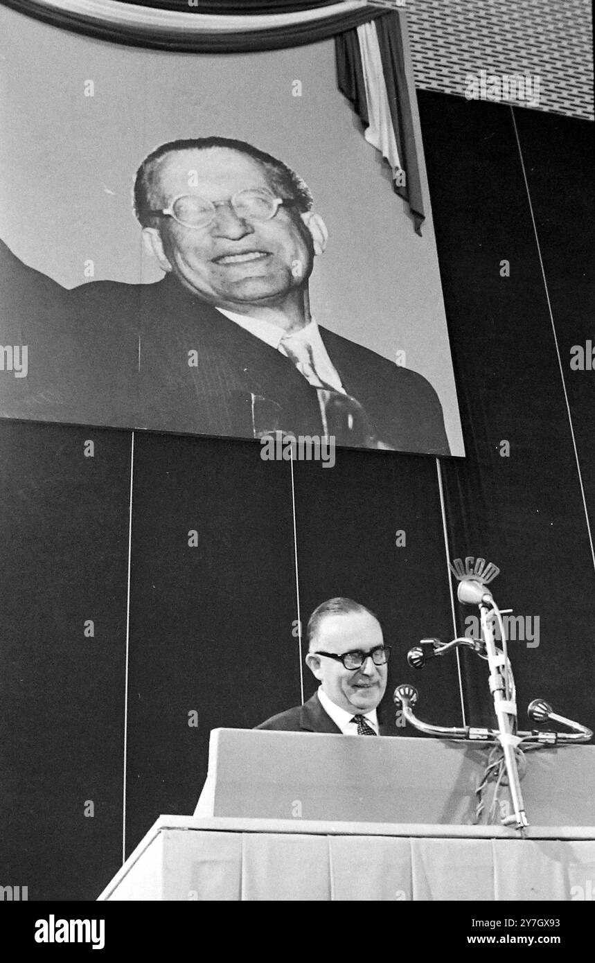 KONFERENZEN 9. NATIONALER KONGRESS DER CHRISTLICH-DEMOKRATISCHEN PARTEI IN ROM / ; 13. SEPTEMBER 1964 Stockfoto