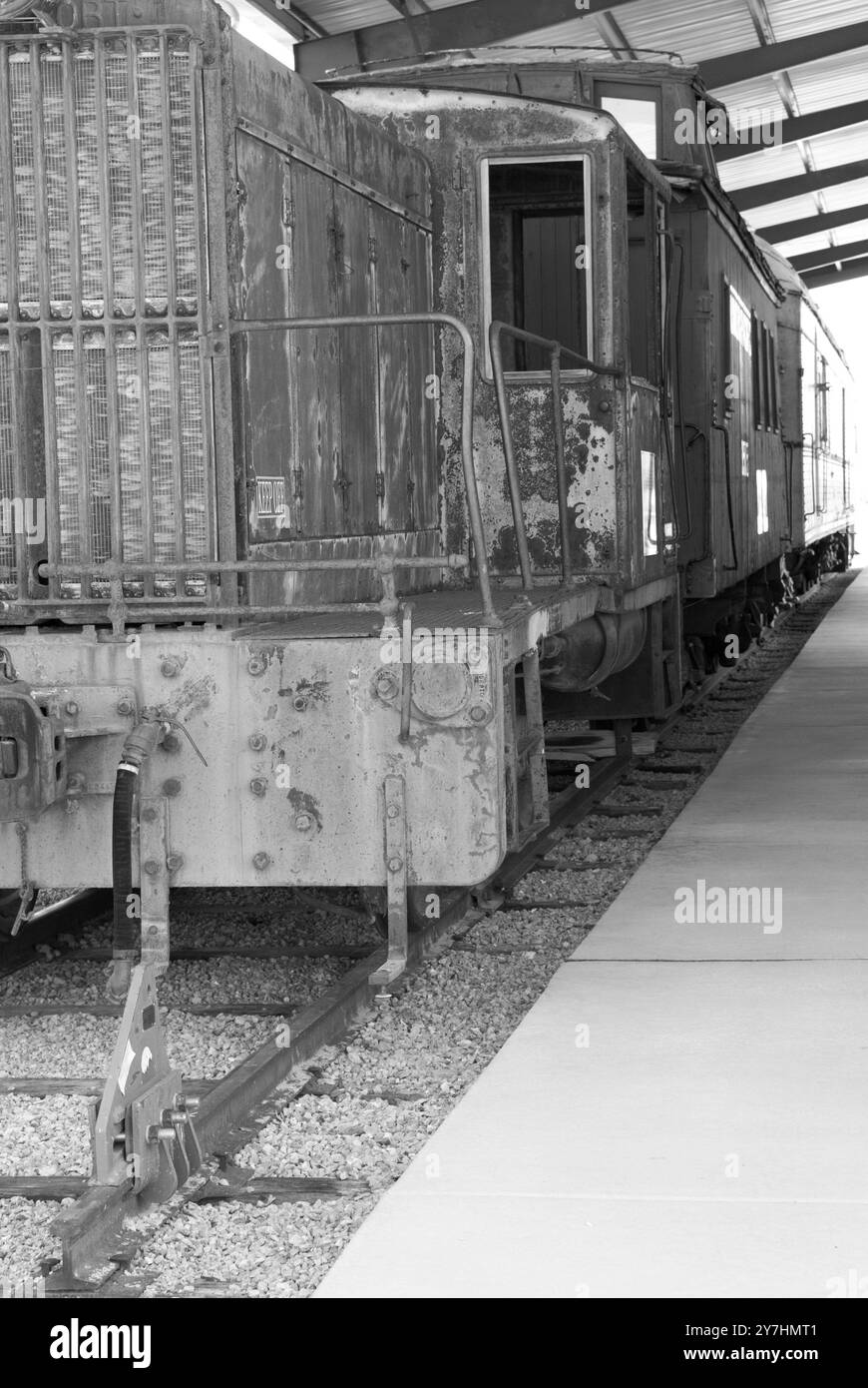 Zugausstellung im Nevada State Railroad Museum in Boulder City, Nevada, USA, mit historischen Eisenbahnwaggons und Lokomotiven. Stockfoto