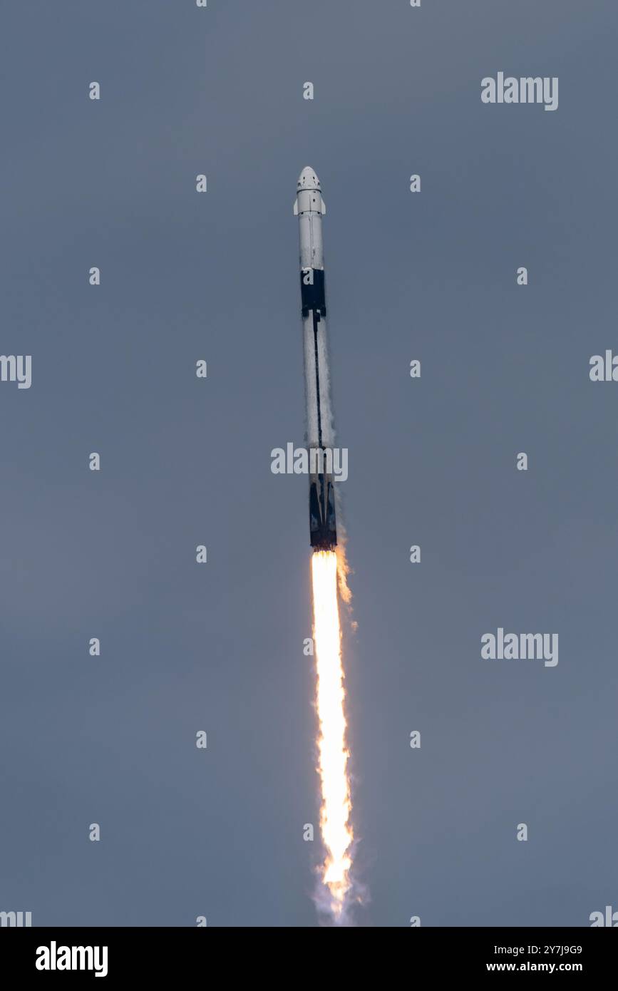 SpaceX Falcon 9 Crew-9 Mittenflug Stockfoto