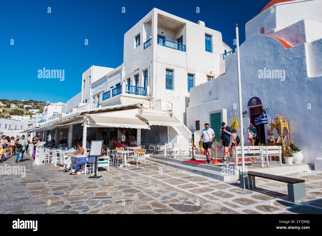 Der Hafen von Mykonos Town, genannt Chora weiß getünchte kubische Häuser enge Gassen Stockfoto