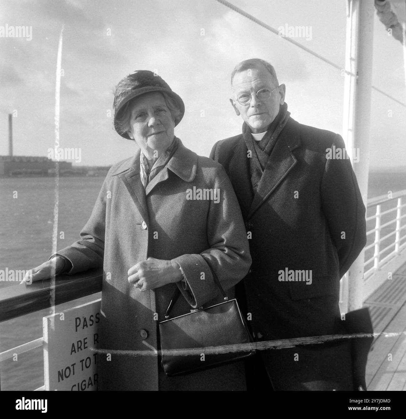 HOWARD R T VON COVENTRY CATHEDRAL EHEMALIGER PROVOST IN SOUTHAMPTON / ; 31. JANUAR 1964 Stockfoto