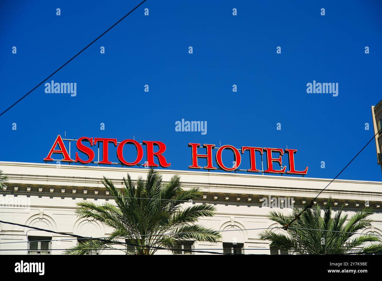 Das Astor Hotel an der Canal Street in New Orleans Stockfoto