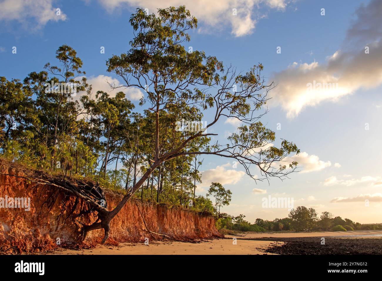 Regenbogenklippe (Banambarrna) Stockfoto