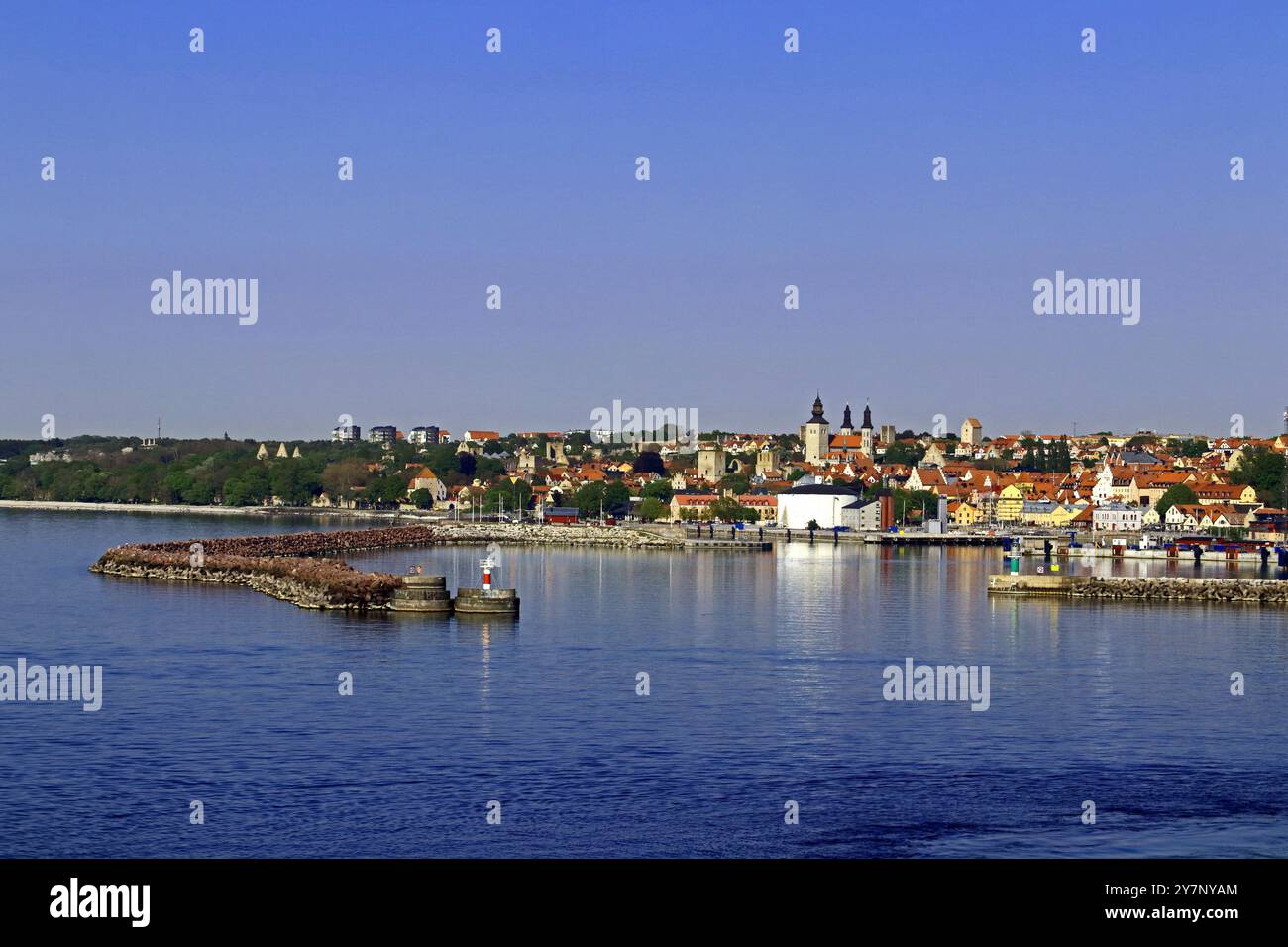 Hafeneingang, Visby, Gotland, Schweden Stockfoto