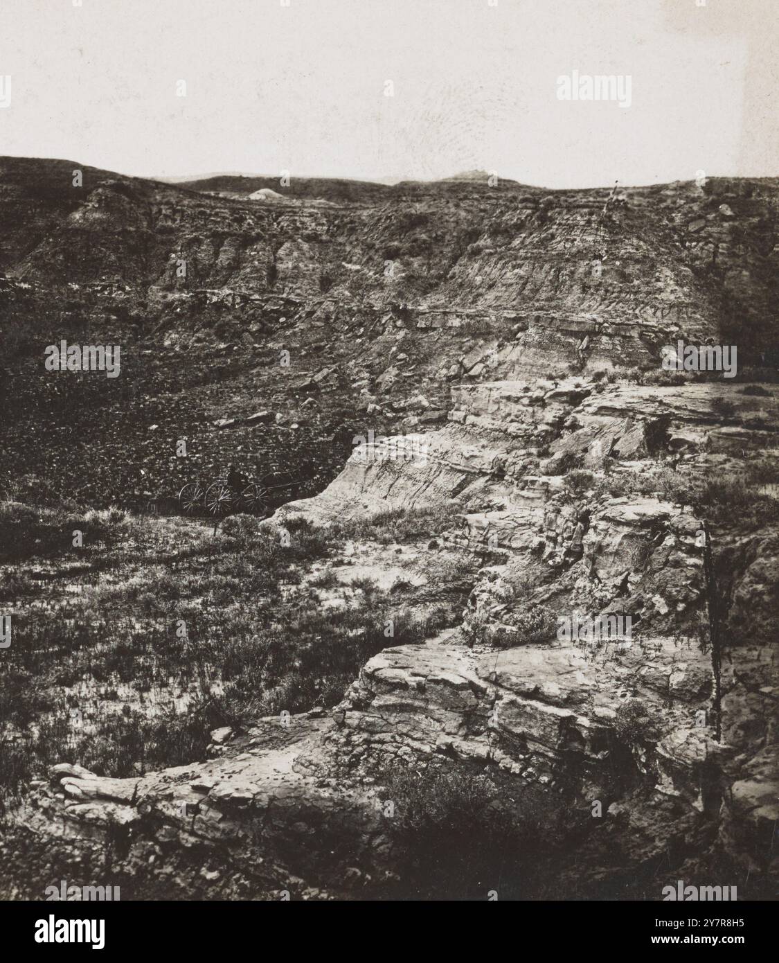 Bad Lands - Alkaline und Tonerde. Black Hills, Colorado. USA. 1907 stellte der United Sttes Geological Survey fest, dass nirgendwo sonst auf der Erde so viele geologische Formationen freigelegt sind wie entlang der Grenze der Black Hills. Hier sind Hinweise auf aufeinanderfolgende Umbrüche und Eruptionen, bis in die jüngste Zeit, und ist die Ursache für die eigentümlichen Quellen, Höhlen, Minen und Fossilien. Stockfoto