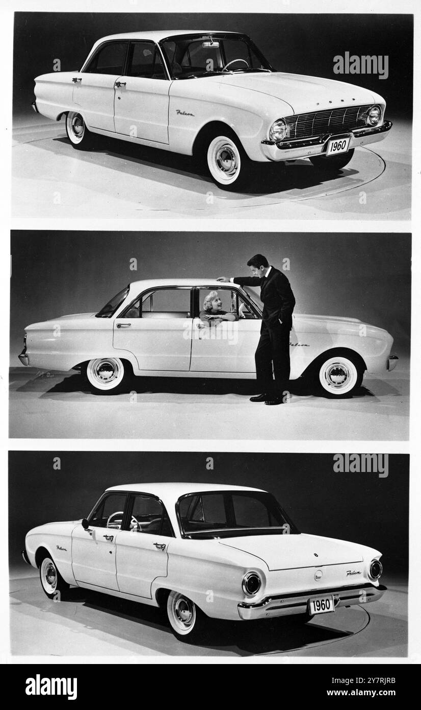 FORD STELLT ECONOMY CARNew York, USA VOR: Der Falcon, das neue Economy-Auto von Ford, nachdem das Fahrzeug auf einer beispiellosen 21 City-Nachrichtenkonferenz vorgestellt wurde, die am 2. September von einem geschlossenen Fernsehen des Startler Hilton Hotels in New York durchgeführt wurde. Der Falcon ist ein Sechszylinder-Motor mit 90 PS, der 30 km bis eine Gallone Kraftstoff liefern kann. Der neue Wagen wird am 8. Oktober bei Ford-Händlern im ganzen Land öffentlich ausgestellt. 5. September 1959 Stockfoto