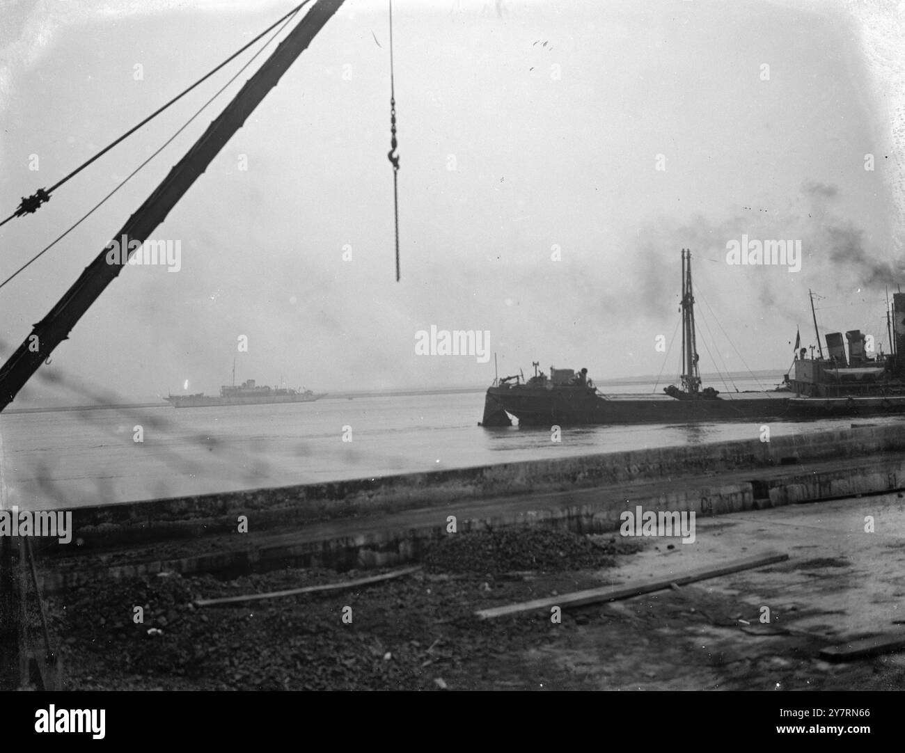 Schiffskollision auf der Themse - Taucher. 26. Januar 1948 Stockfoto