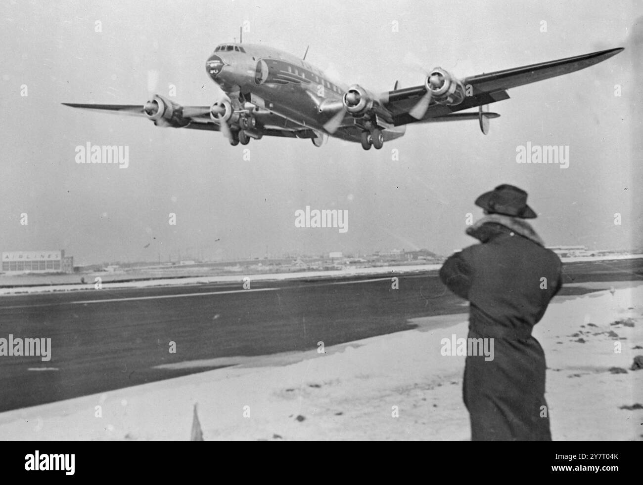 FLUGZEUG - LOCKHEED KONSTELLATION IM FLUG - Stockfoto