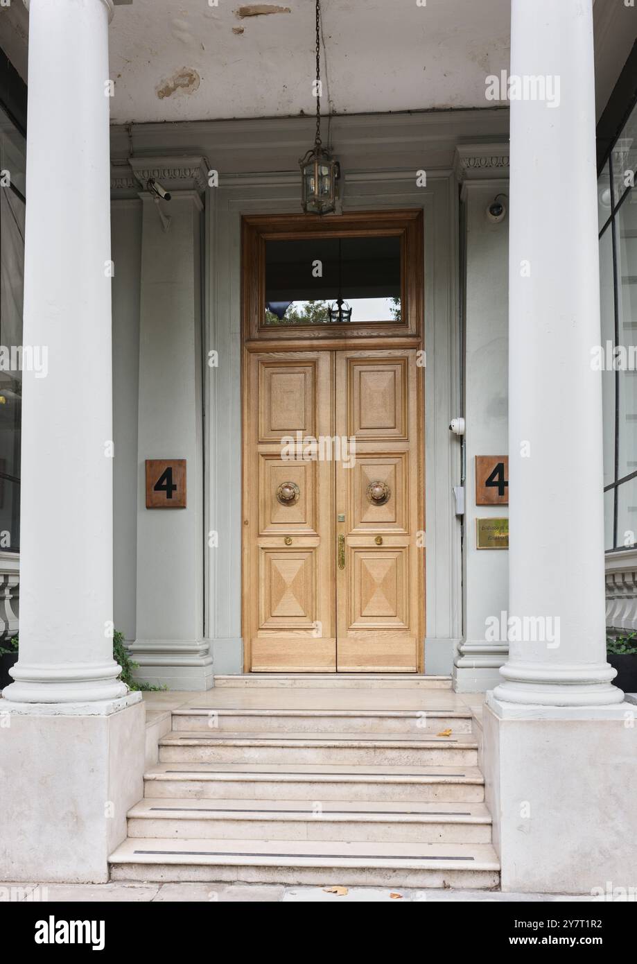 Residenz der italienischen Botschaft, Grosvenor Square, Mayfair, London, England. Stockfoto