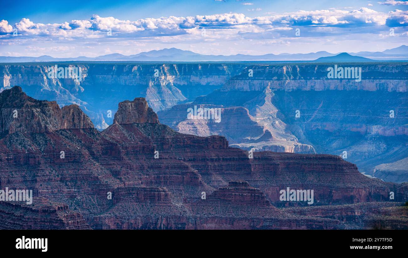 Foto mit Blick über den Grand Canyon vom Nordrand Stockfoto