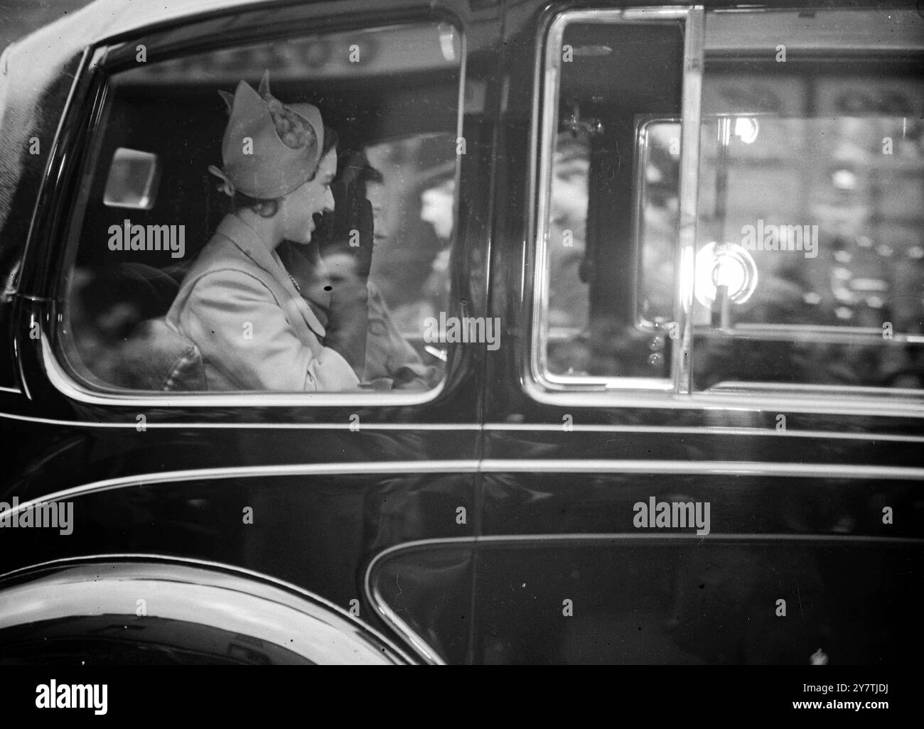 Prinzessin Margaret besucht Wallsend-on-Tyne, um den riesigen Öltanker Velutina4. April 1950 zu starten Stockfoto