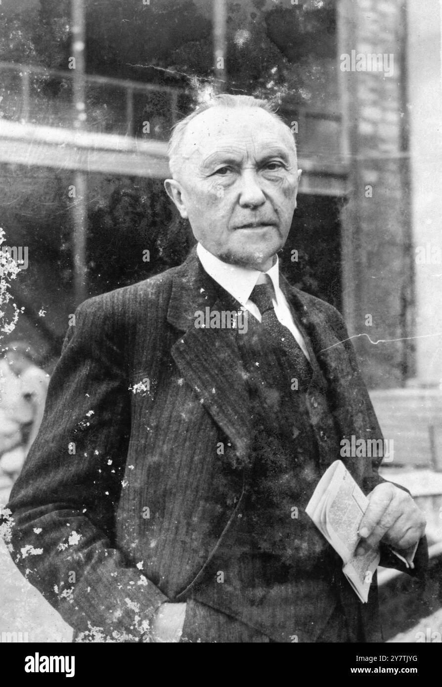 Dr. Konrad Adenauer, der 73-jährige Vorsitzende der Christdemokraten, wird mit ziemlicher Sicherheit Kanzler der neuen Republik werden.15. August 1949 Stockfoto