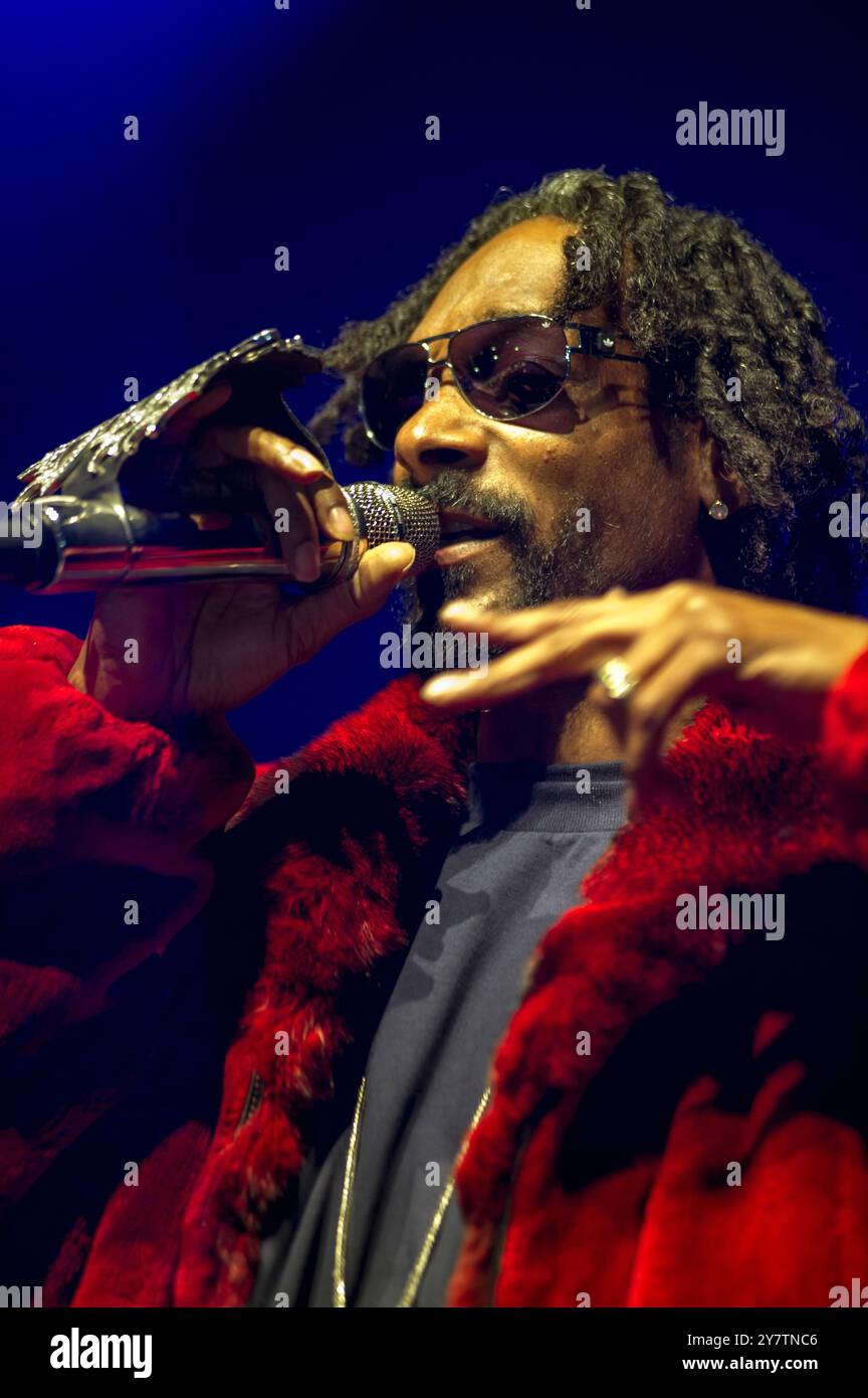 Snoop Dogg nannte auch Snoop Lion in einem Konzert im ab. | Snoop Dogg alias Snoop Lion en Concert a l'ab Pix: Calvin Cordozar Broadus Jr Stockfoto