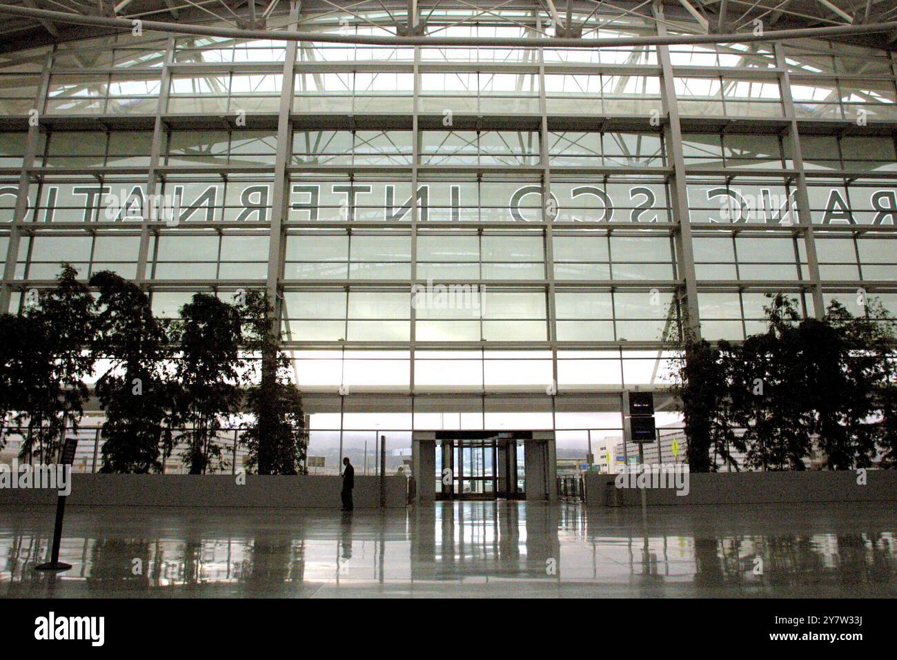 San Francisco, Kalifornien, mit dem zweiten Tag einer landesweiten Sicherheitssperre durch die Federal Aviation Administration San Francisco International Airport bleiben leer. September 2001. Stockfoto